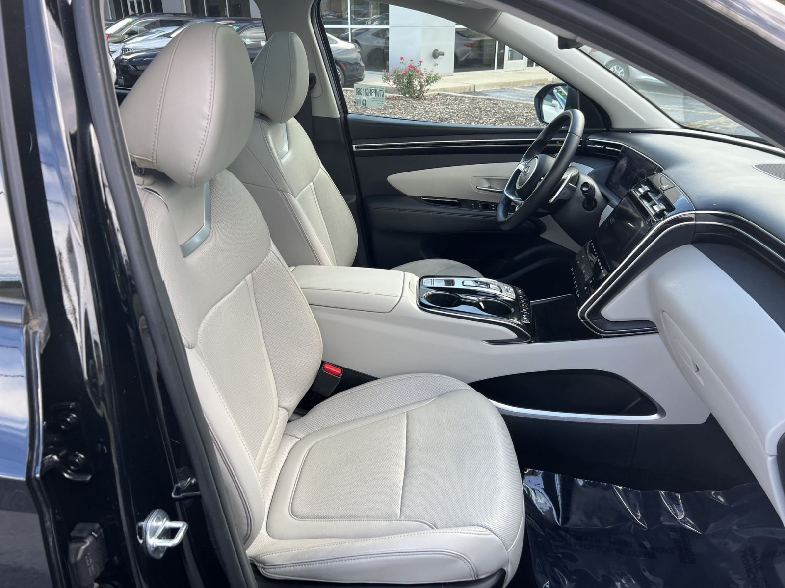 Used 2024 Hyundai Tucson Limited AWD/4WD image 27