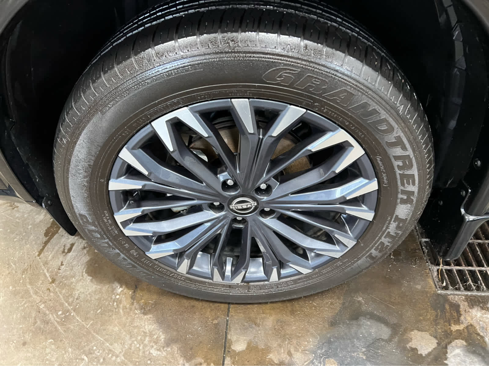 Used 2024 Nissan Rogue Platinum w/ Platinum Premium Package image 37