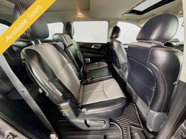Used 2020 Nissan Pathfinder SL AWD/4WD image 28