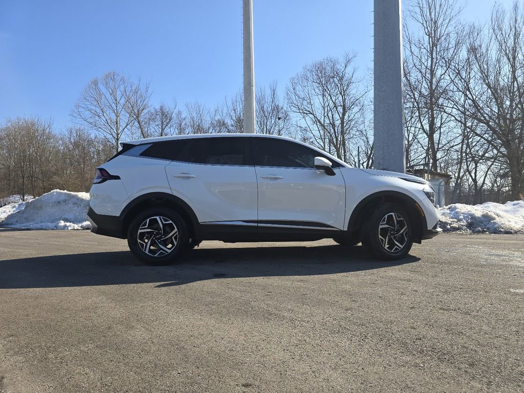 Used 2023 Kia Sportage LX image 14
