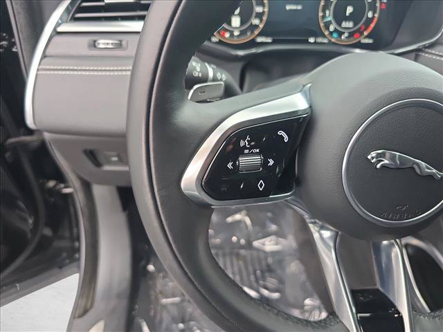 Used 2024 Jaguar F-PACE R-Dynamic S AWD/4WD image 17