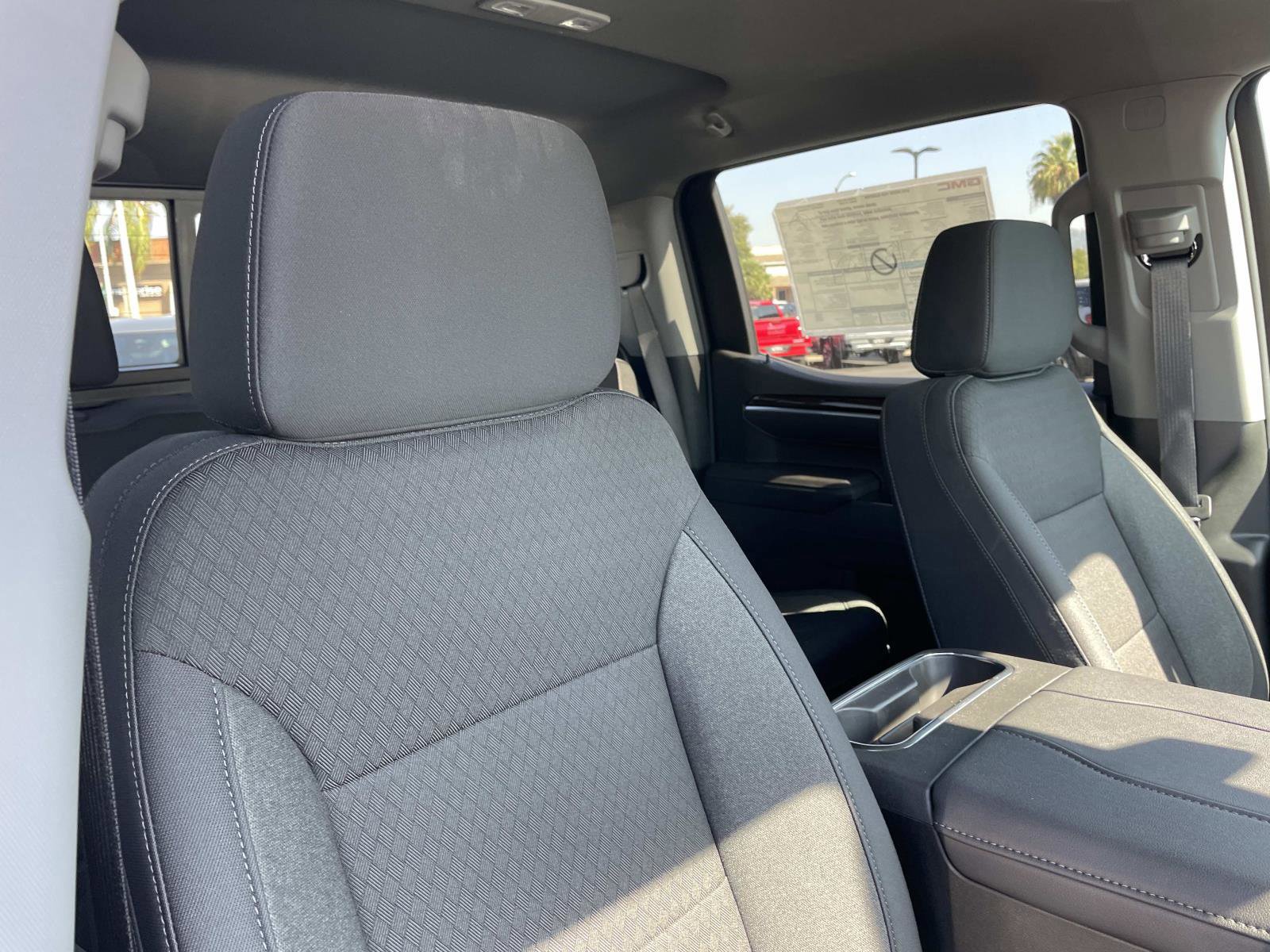 New 2026 GMC Sierra 1500 Elevation image 29