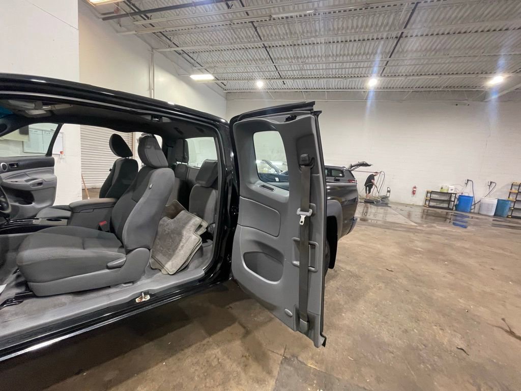 Used 2010 Toyota Tacoma 4x4 Access Cab V6 image 29