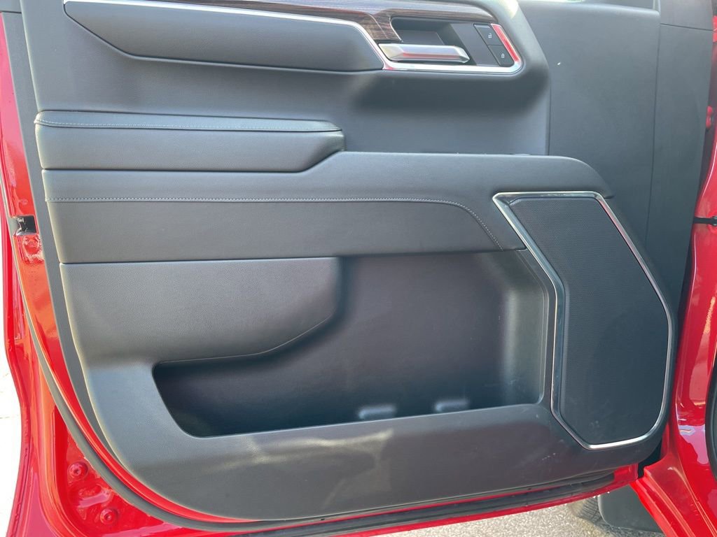 Used 2024 Chevrolet Silverado 1500 LT image 5