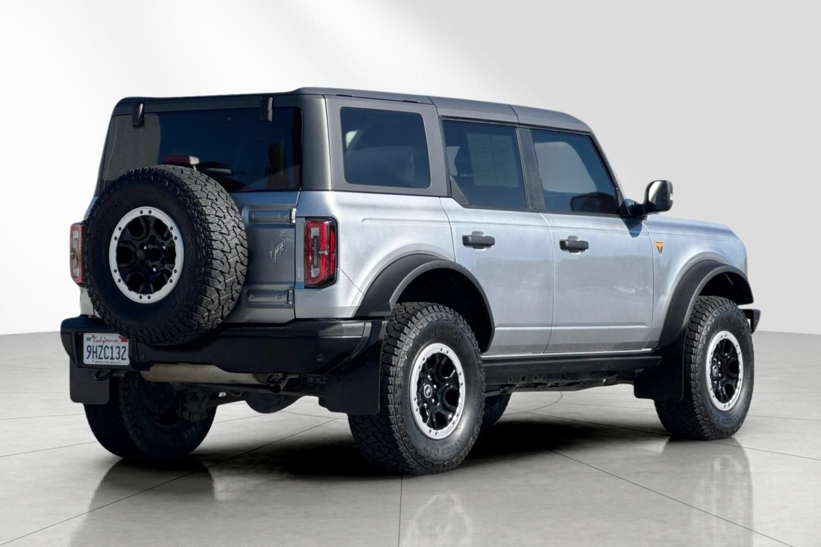 Used 2023 Ford Bronco Badlands AWD/4WD image 4