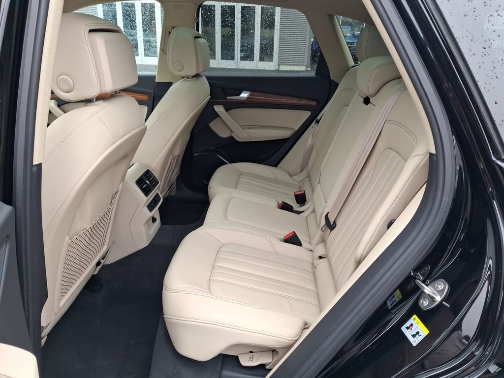 Used 2021 Audi Q5 2.0T Premium w/ Convenience Package AWD/4WD image 10