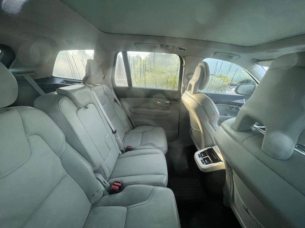 Used 2017 Volvo XC90 T6 Momentum w/ Vision Package AWD/4WD image 7