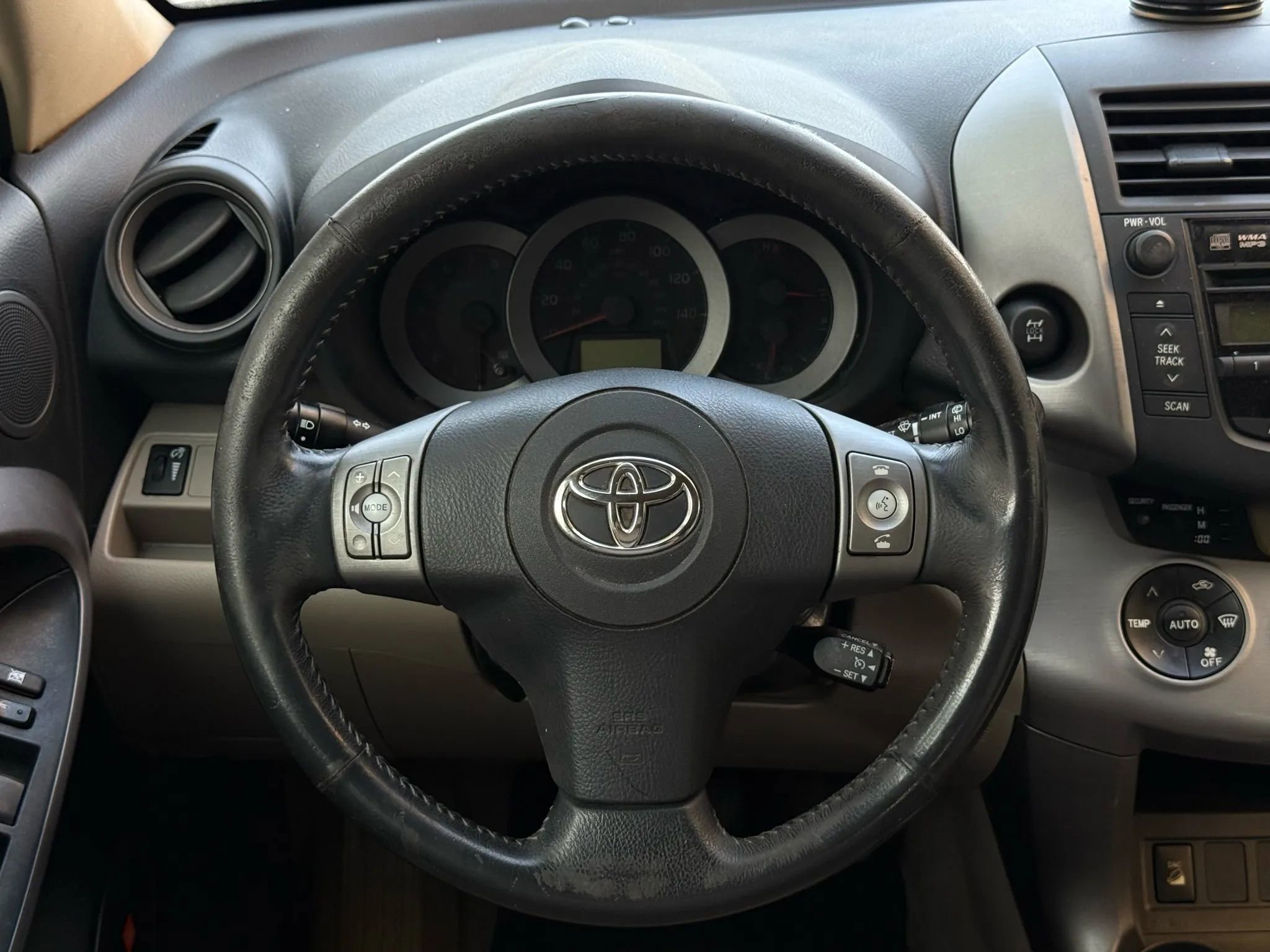 Used 2007 Toyota RAV4 Limited image 31