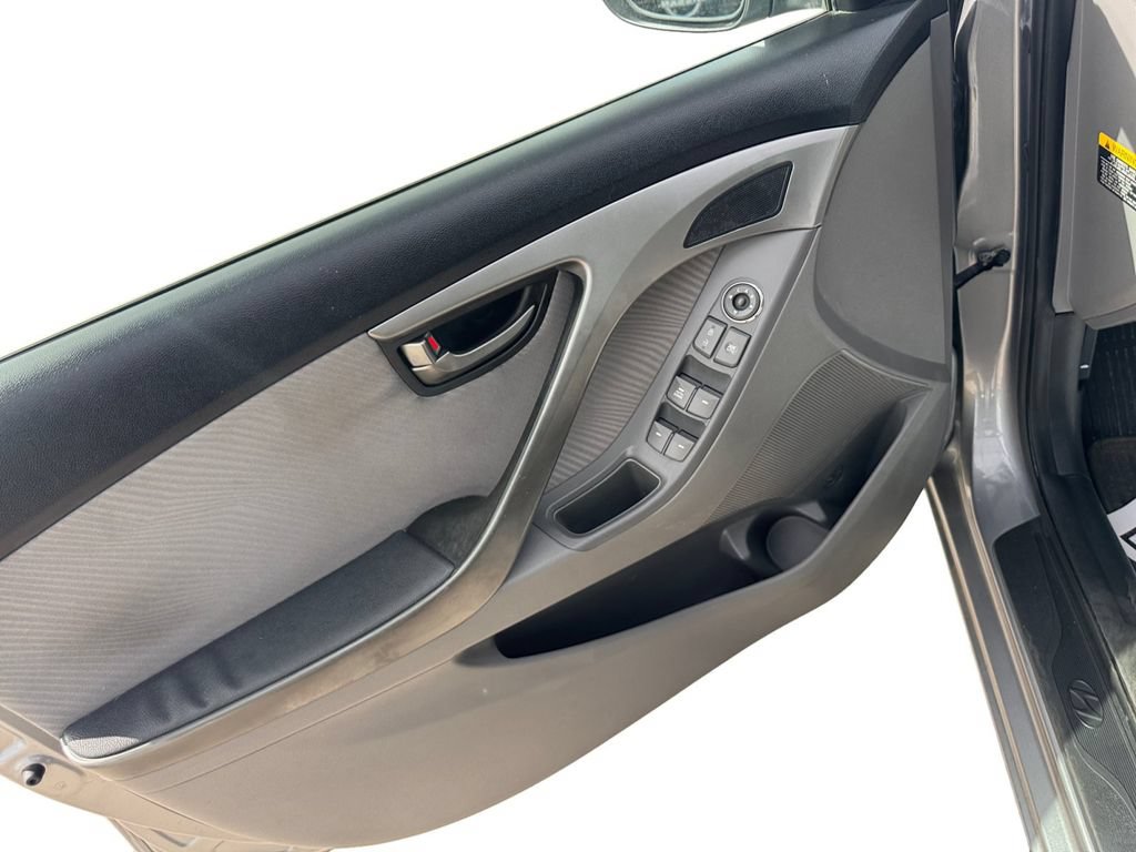 Used 2013 Hyundai Elantra GLS w/ Preferred Pkg FWD image 19