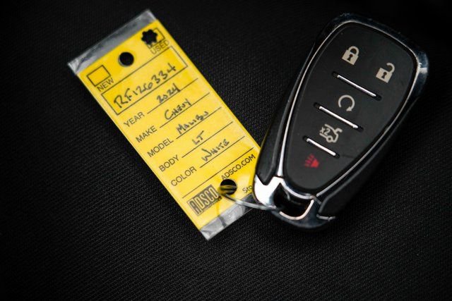 Used 2024 Chevrolet Malibu LT image 34