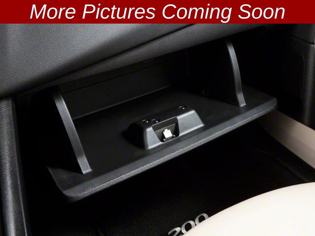 Used 2013 Chrysler 200 Limited FWD image 13