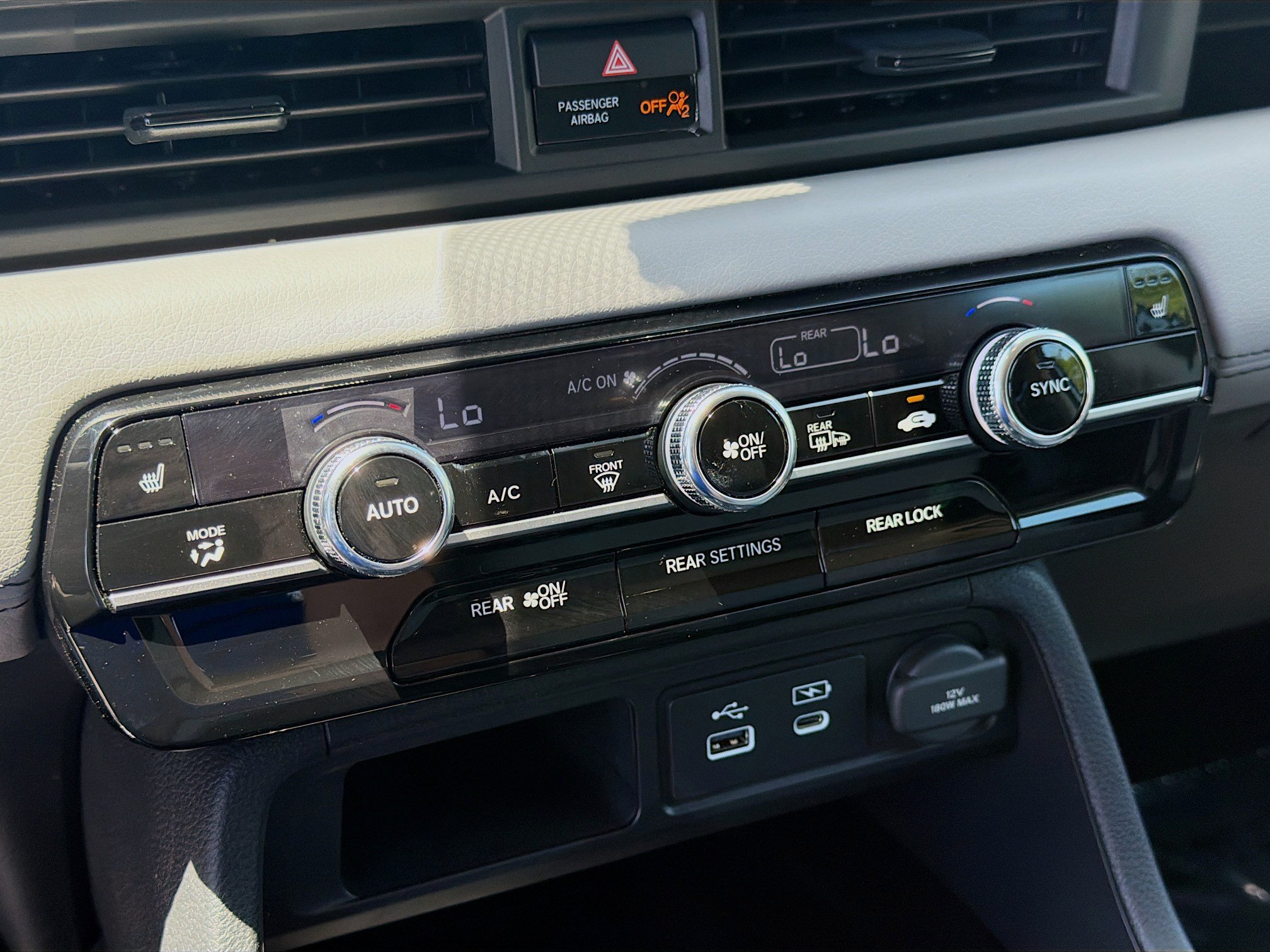 Used 2025 Honda Pilot EX-L image 12