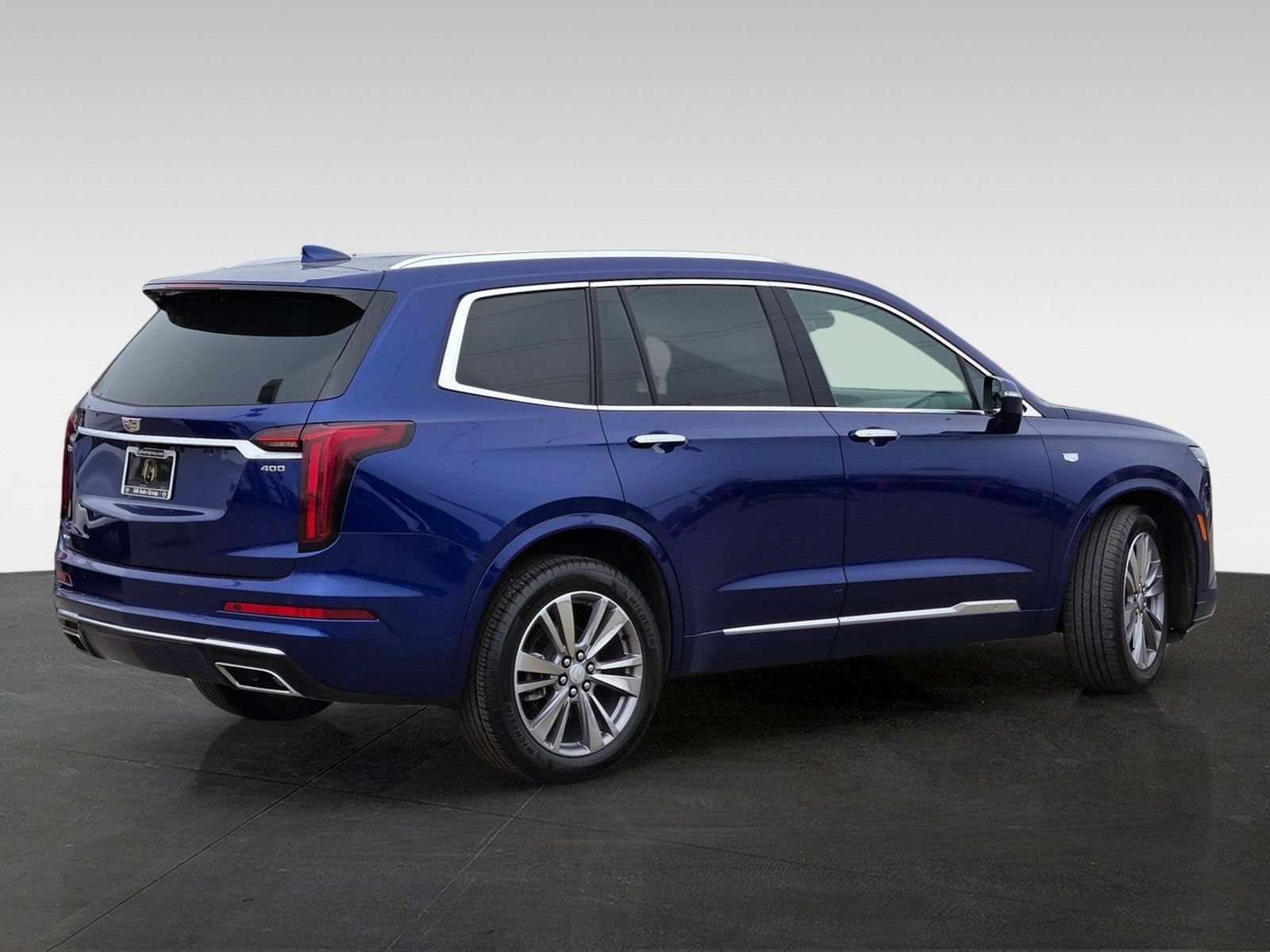 Used 2025 Cadillac XT6 Premium Luxury AWD/4WD image 5
