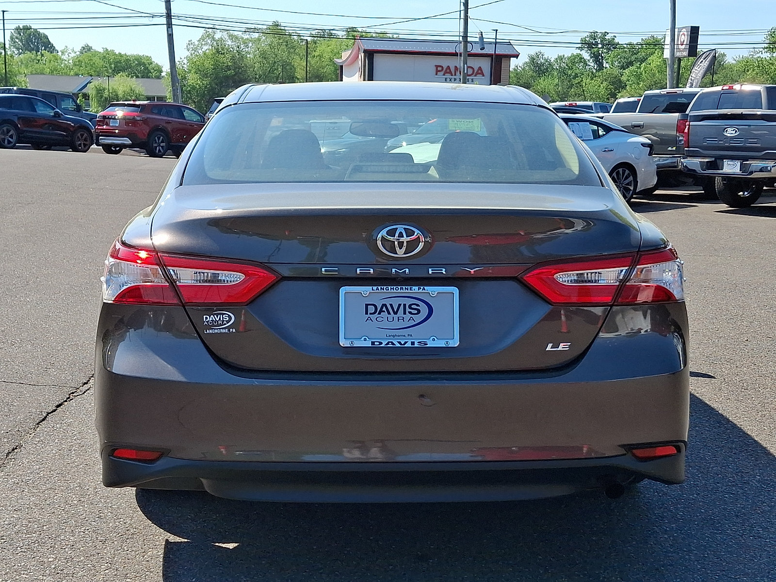 Used 2018 Toyota Camry LE w/ Convenience Package FWD image 5