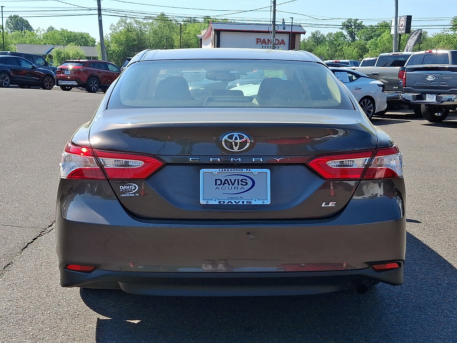 Used 2018 Toyota Camry LE w/ Convenience Package FWD image 5