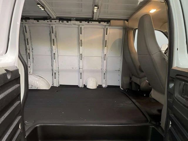 Used 2022 Chevrolet Express 2500 w/ Driver Convenience Package RWD image 25