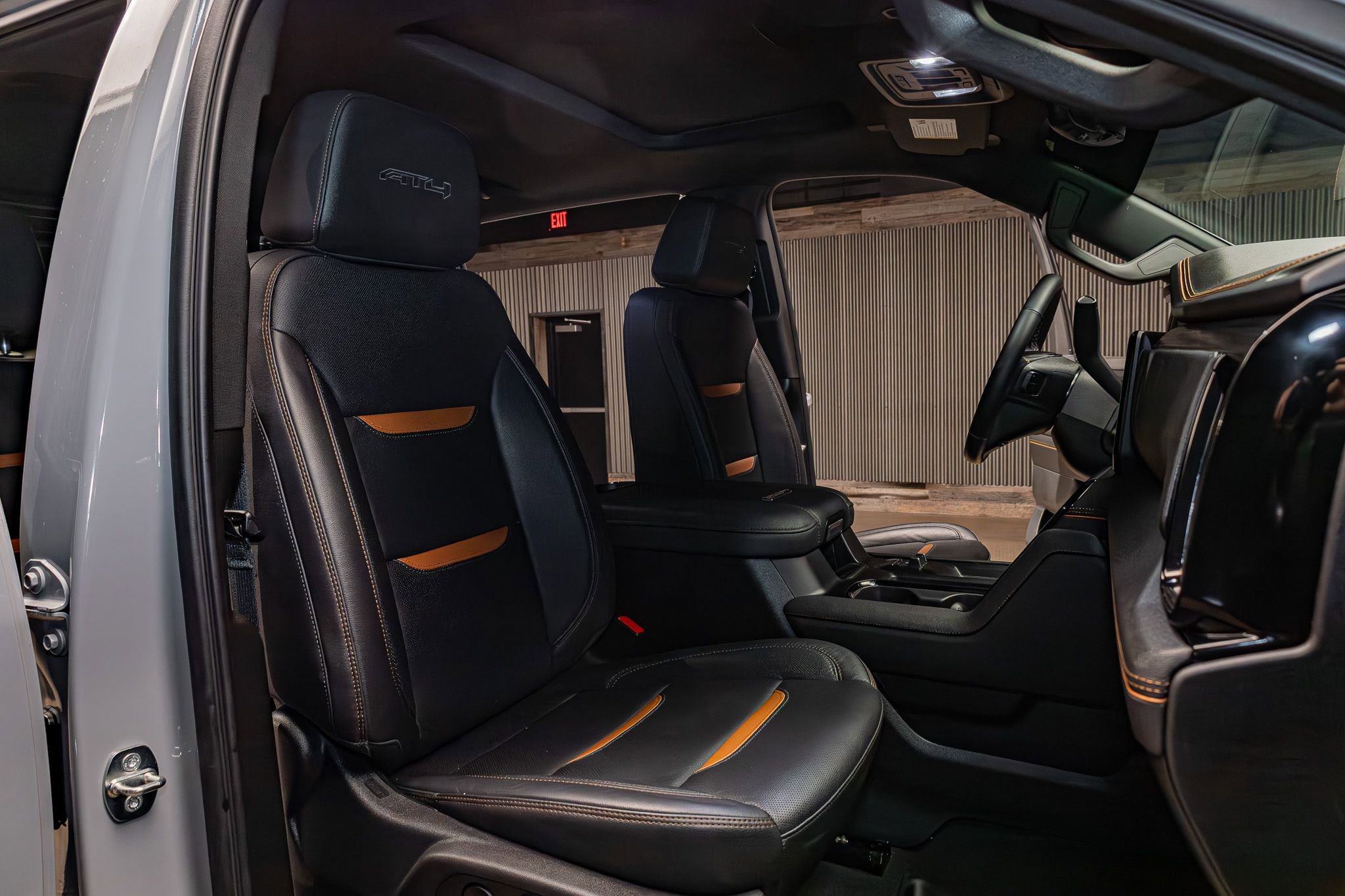 Used 2024 GMC Sierra 2500 AT4 w/ AT4 Premium Plus Package image 26