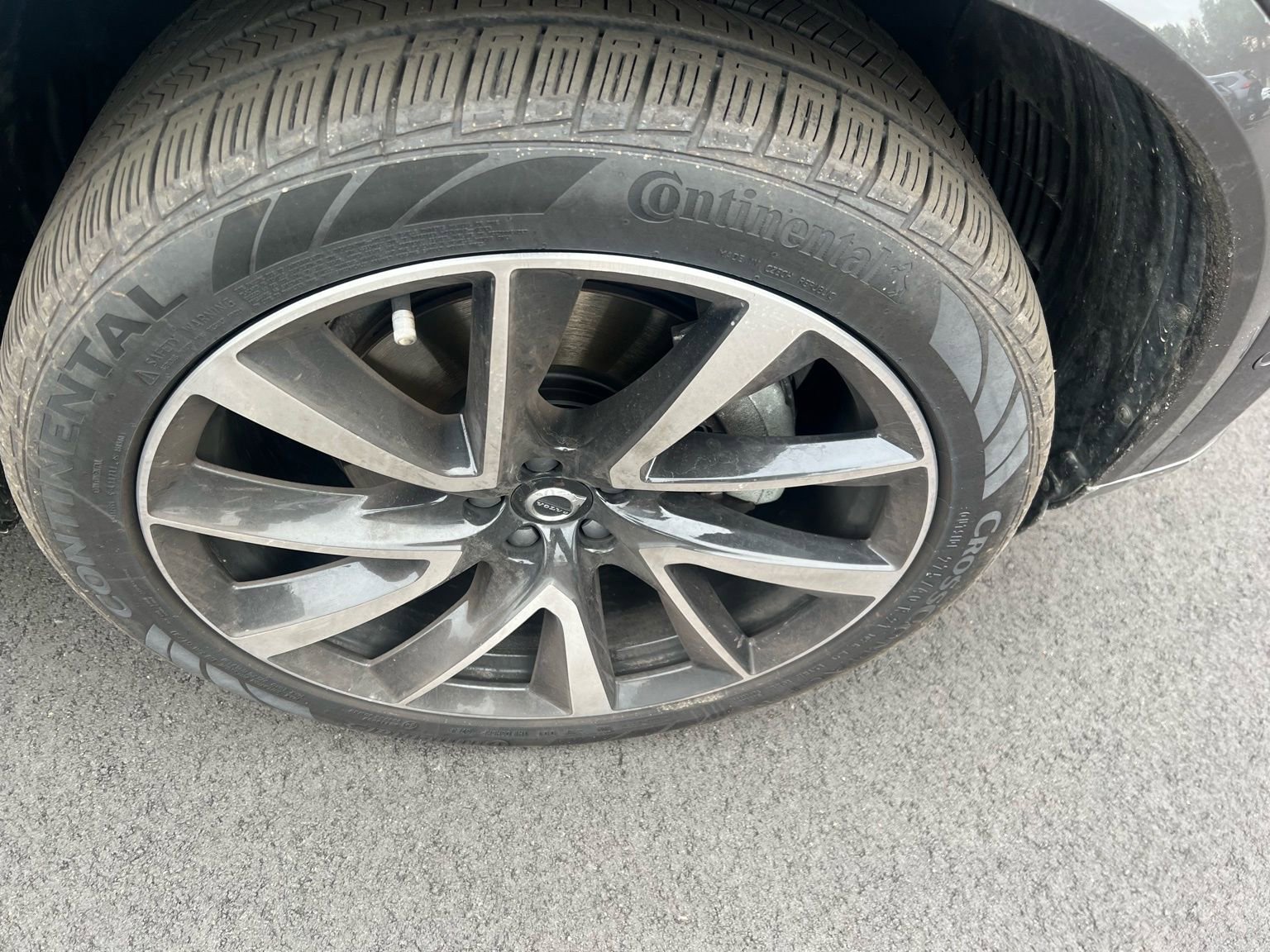 Used 2023 Volvo XC90 B6 Plus w/ Protection Package Premier image 30