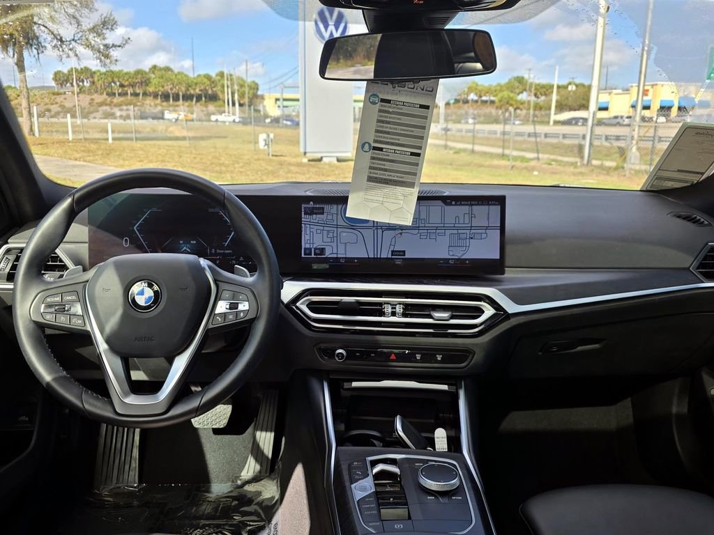 Used 2023 BMW 330i Sedan w/ Driving Assistance Package image 11