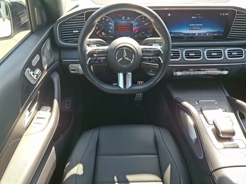 Used 2024 Mercedes-Benz GLS 450 4MATIC image 13