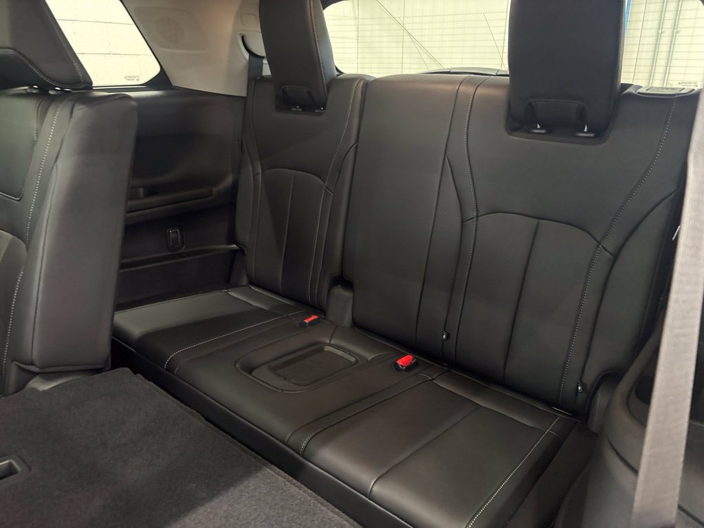 Used 2025 INFINITI QX60 Luxe w/ Cargo Package AWD/4WD image 18