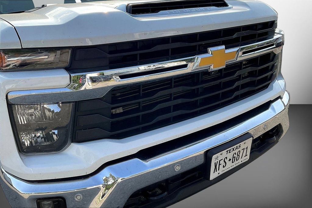 Used 2025 Chevrolet Silverado 2500 LT w/ Safety Package AWD/4WD image 32