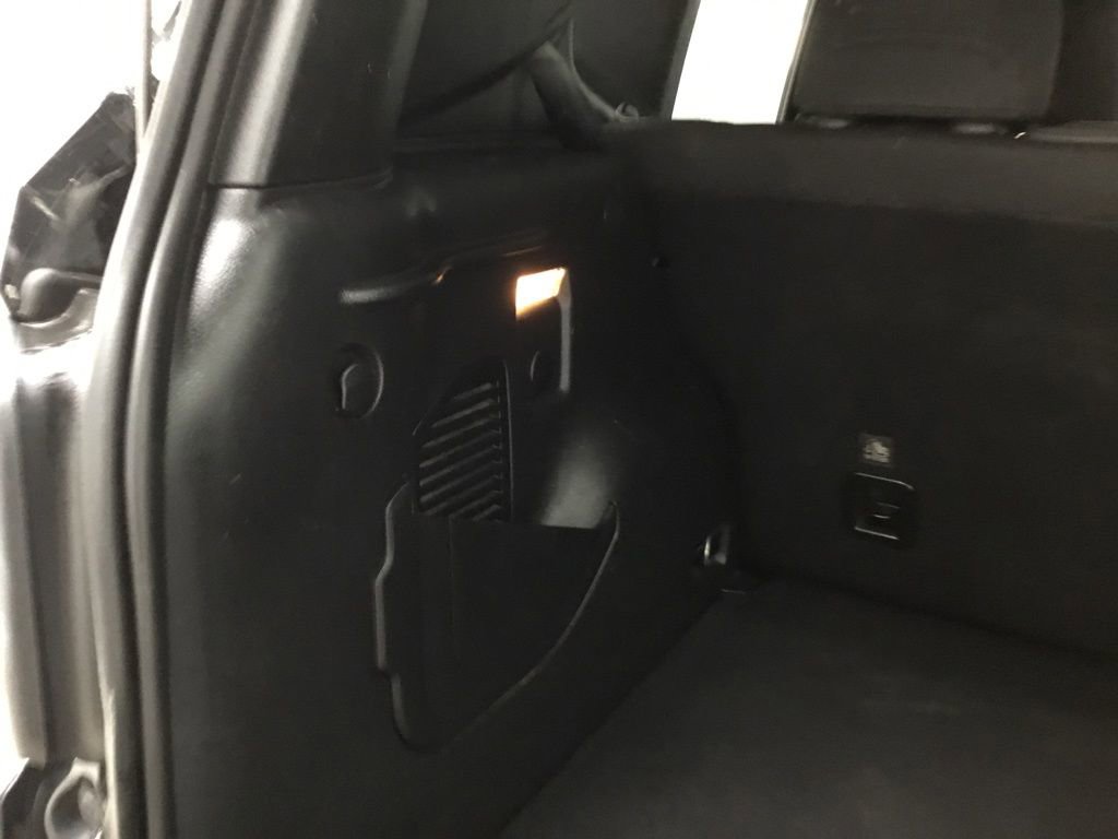 Used 2020 Jeep Renegade Sport w/ Sport Appearance Group image 16