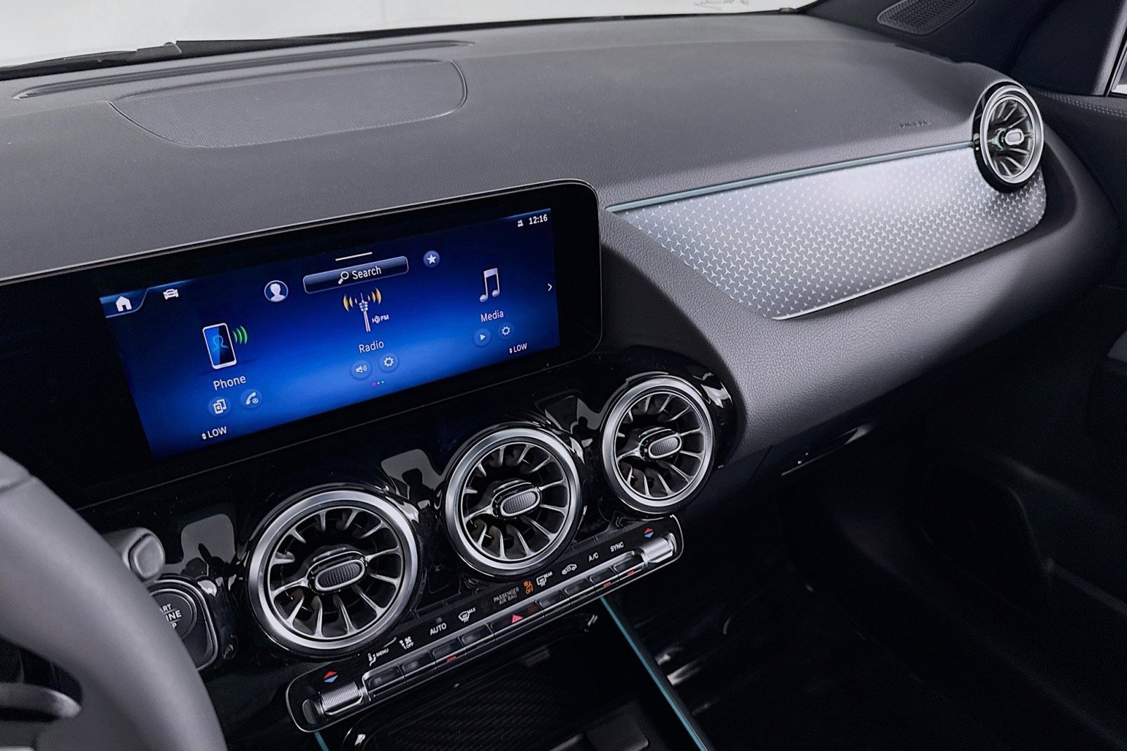 New 2026 Mercedes-Benz GLA 250 image 19