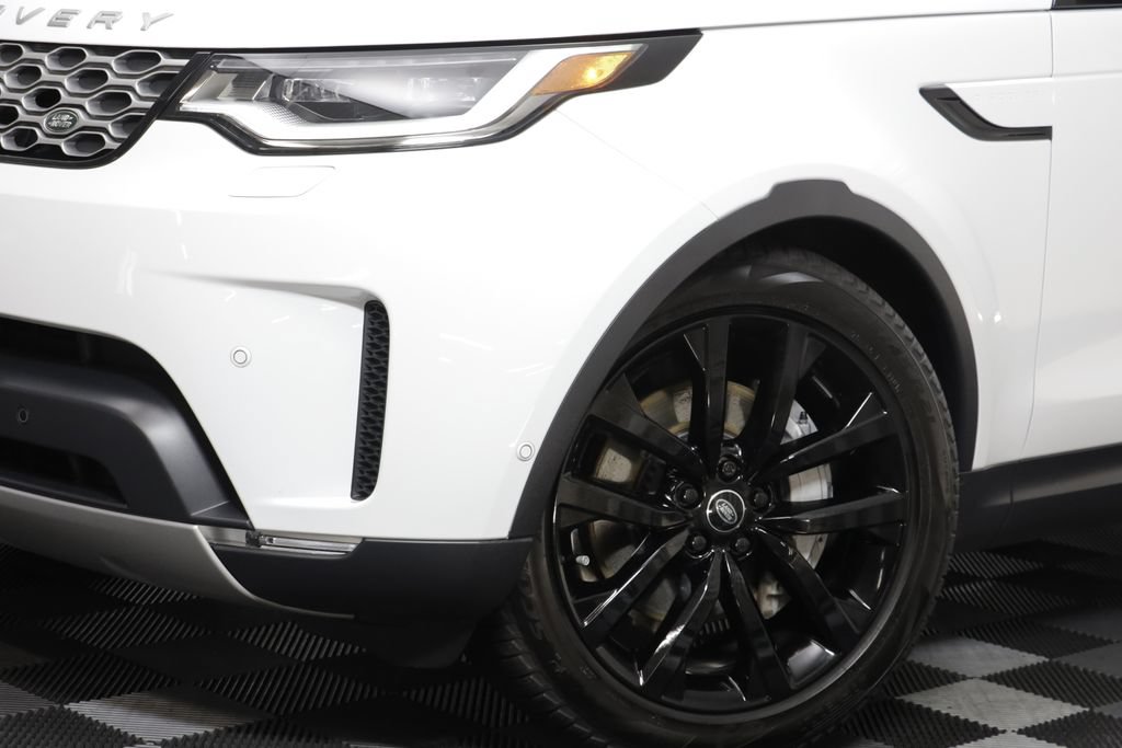 Certified 2026 Land Rover Discovery S AWD/4WD image 3