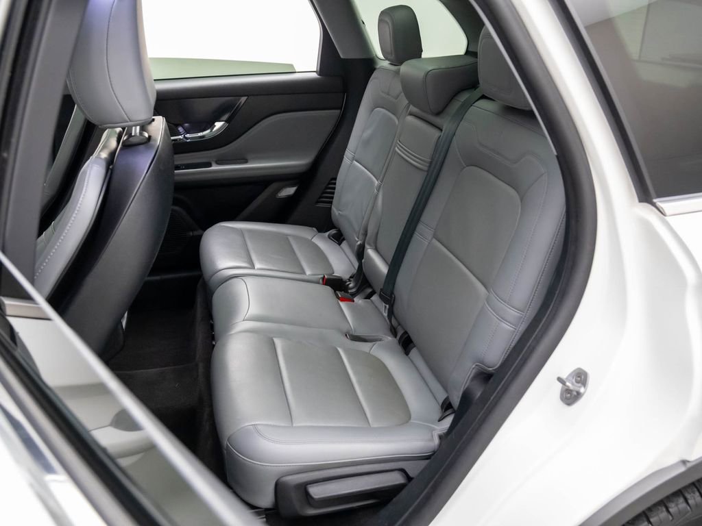 Used 2021 Lincoln Corsair Standard w/ Premium Package image 16