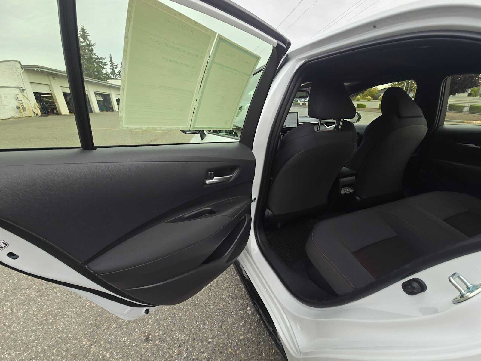 Certified 2026 Toyota Corolla SE w/ SE Premium Package FWD image 15