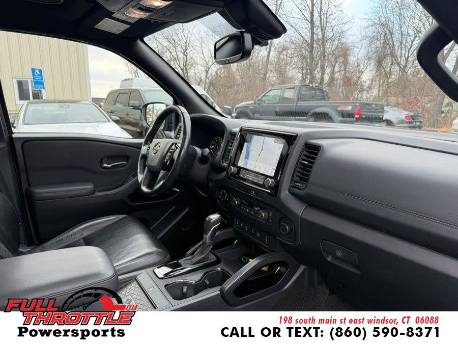 Used 2022 Nissan Frontier PRO-4X w/ Pro-4X Premium Package image 18
