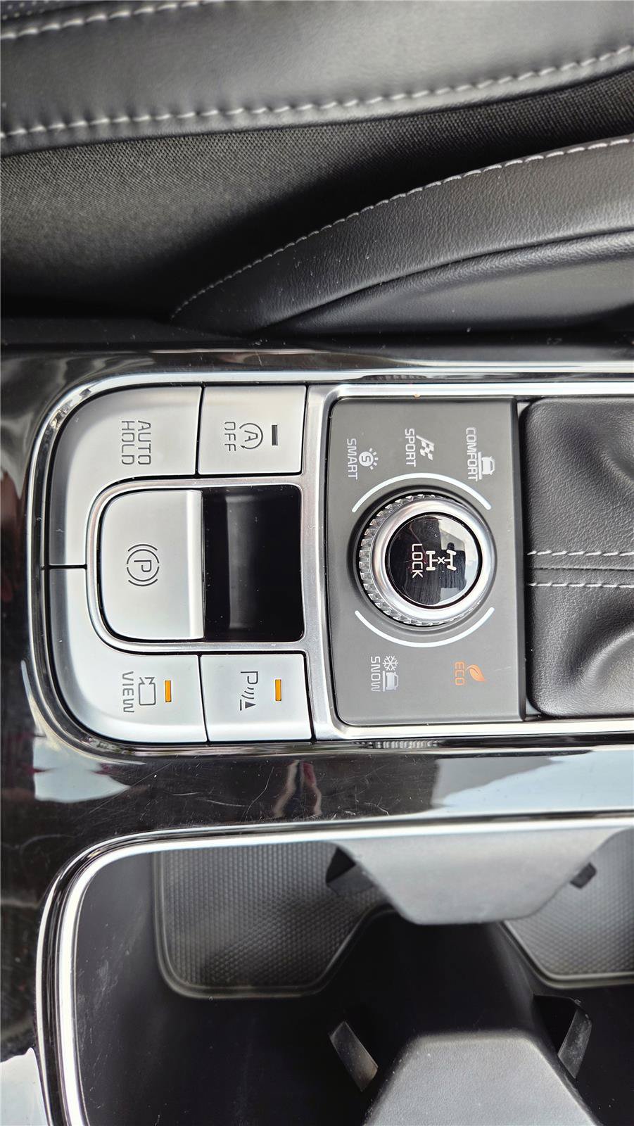 Used 2021 Kia Telluride SX w/ SX Prestige Package AWD/4WD image 26