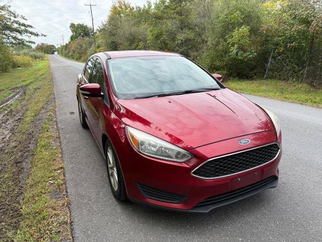 Used 2017 Ford Focus SE FWD image 3