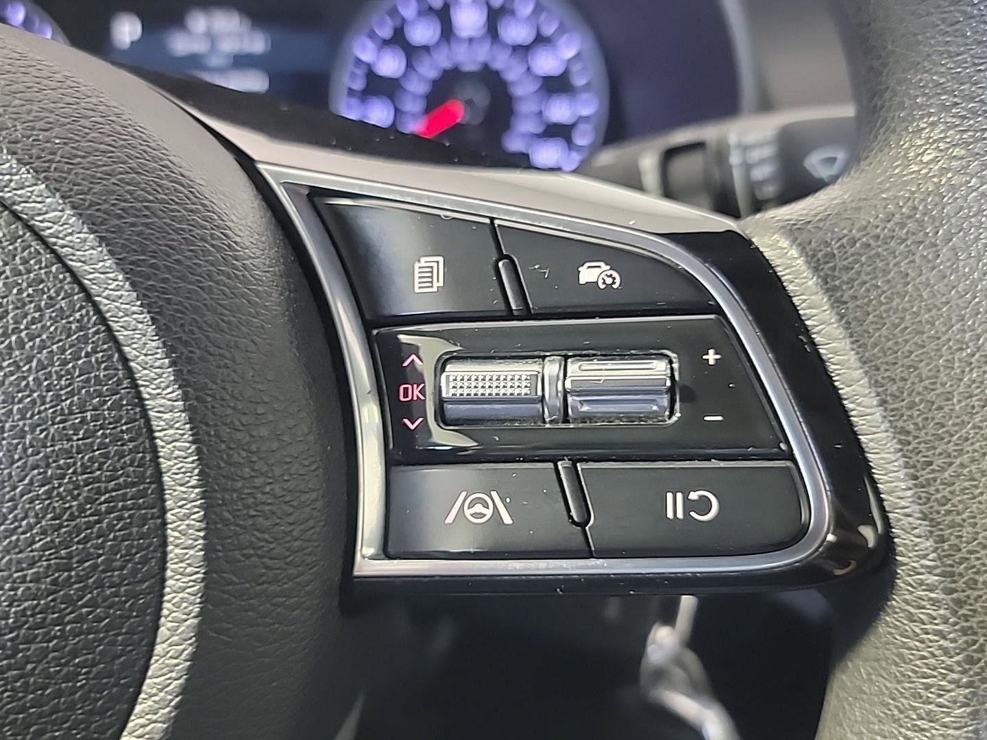 Used 2022 Kia Forte LXS w/ LXS Technology Package image 24