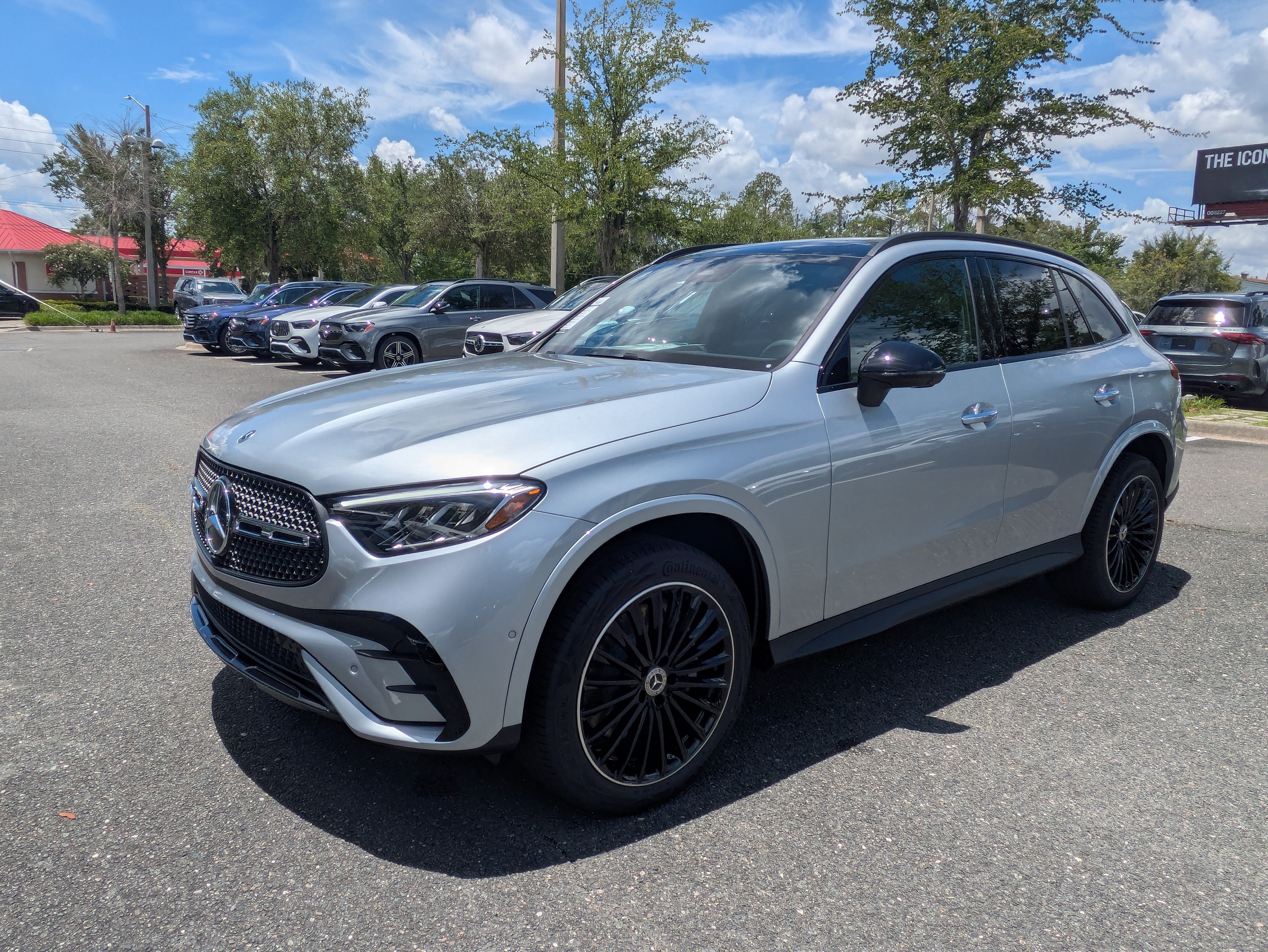 New 2026 Mercedes-Benz GLC 300 4MATIC image 8