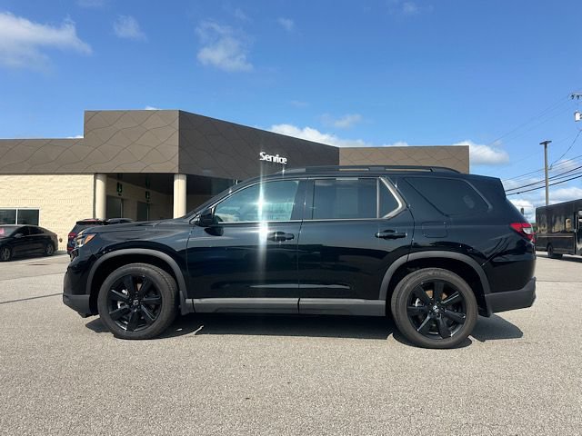 Used 2025 Honda Pilot Black Edition image 7
