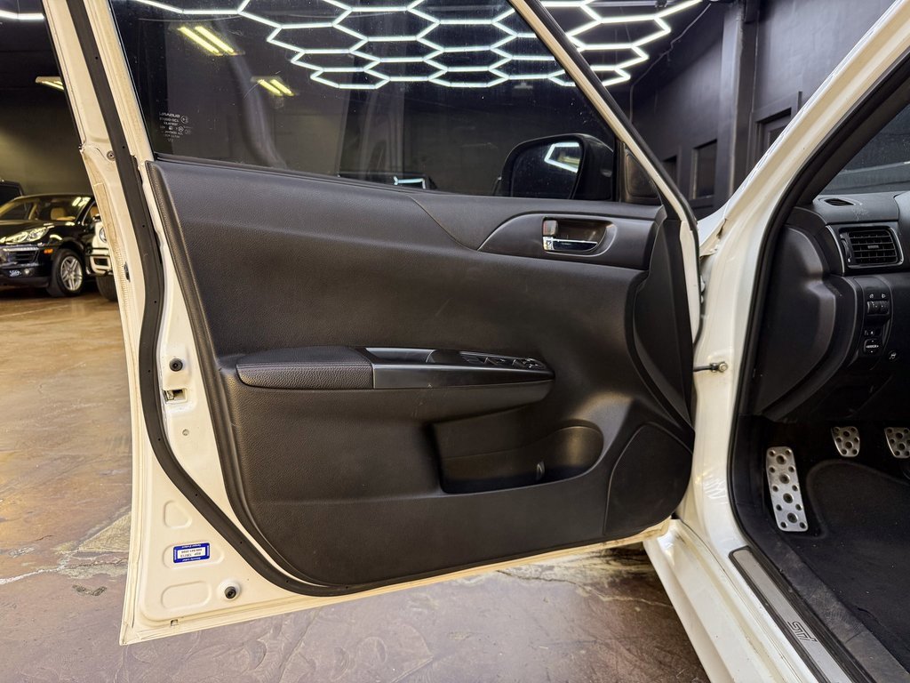 Used 2011 Subaru Impreza WRX STI image 11