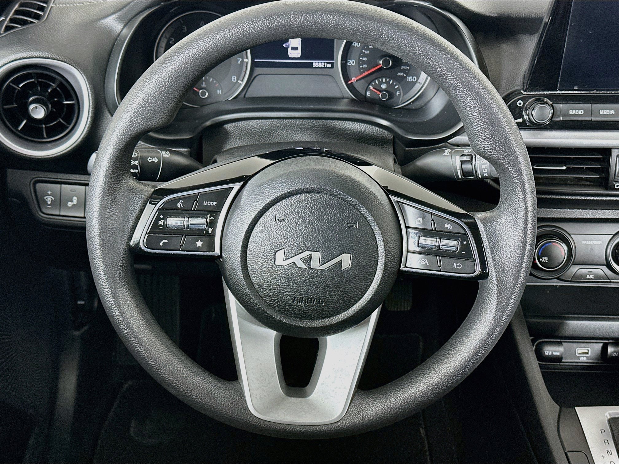 Used 2023 Kia Forte LXS w/ LXS Technology Package FWD image 18
