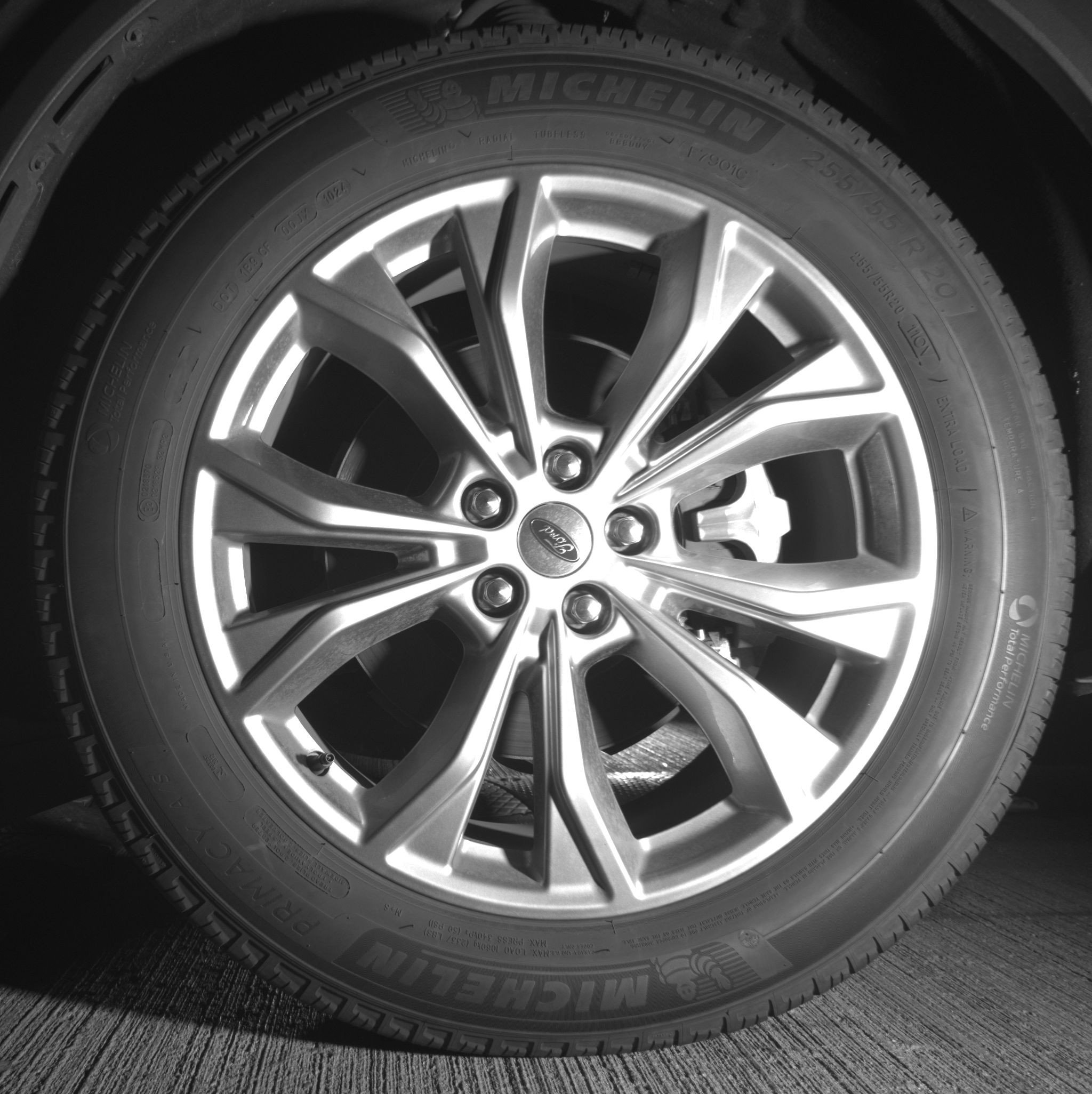 Used 2024 Ford Explorer Limited image 12