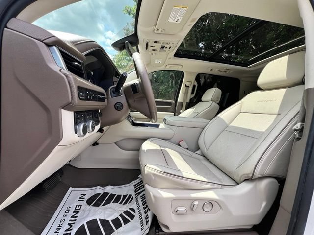 Used 2021 GMC Yukon Denali w/ Denali Premium Package AWD/4WD image 49