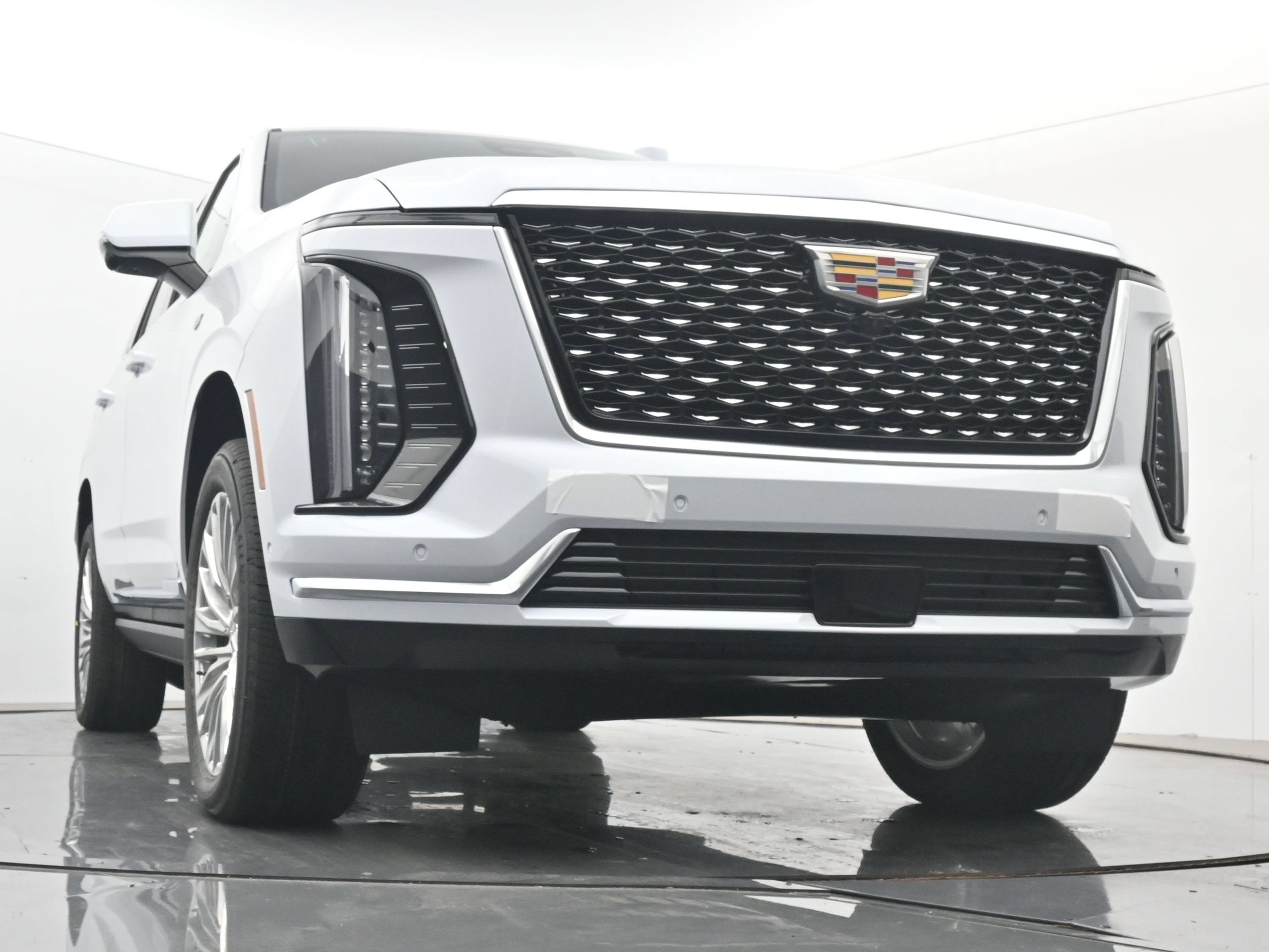 New 2026 Cadillac Escalade Luxury w/ Touring Package AWD/4WD image 22