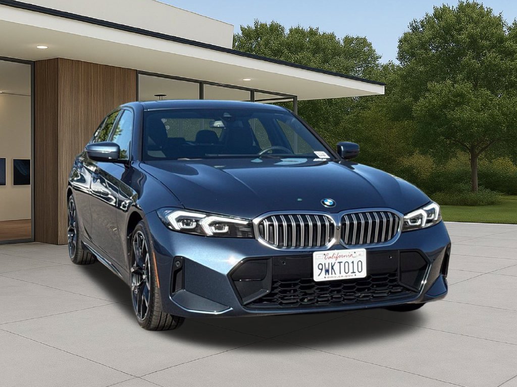 Used 2026 BMW 330i Sedan w/ M Sport Package RWD image 5