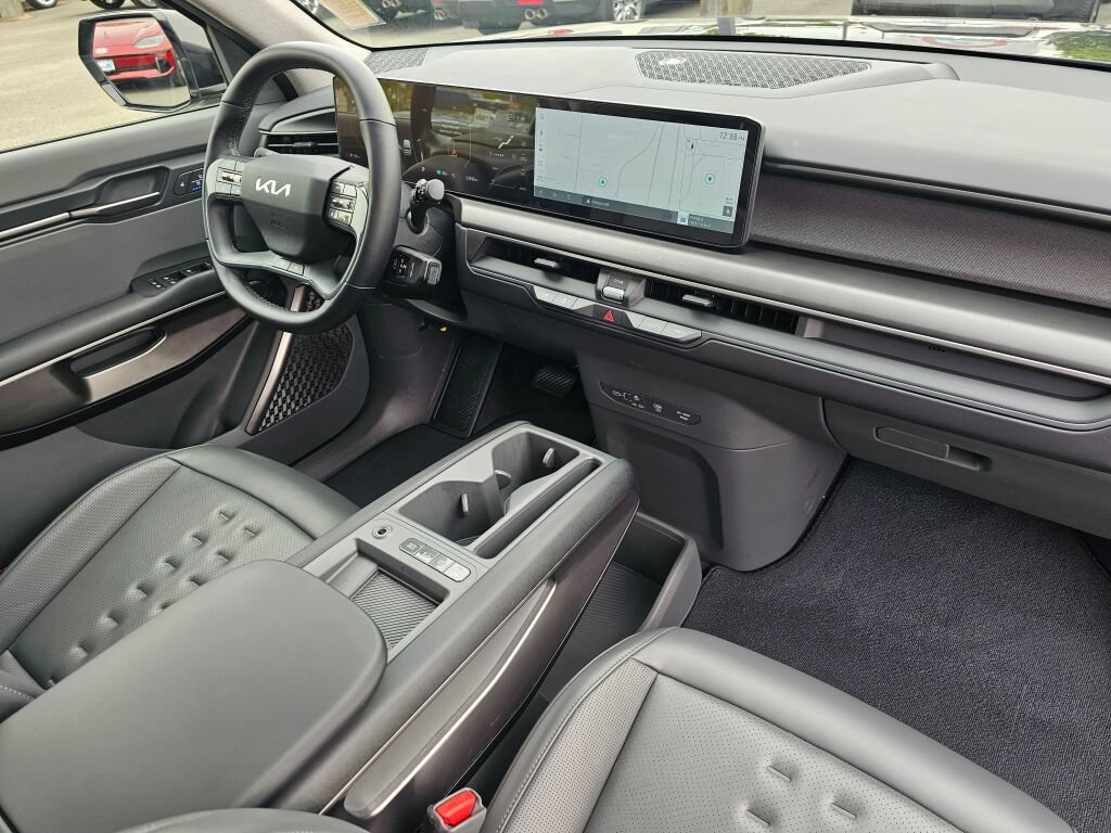Certified 2024 Kia EV9 Wind AWD/4WD image 33