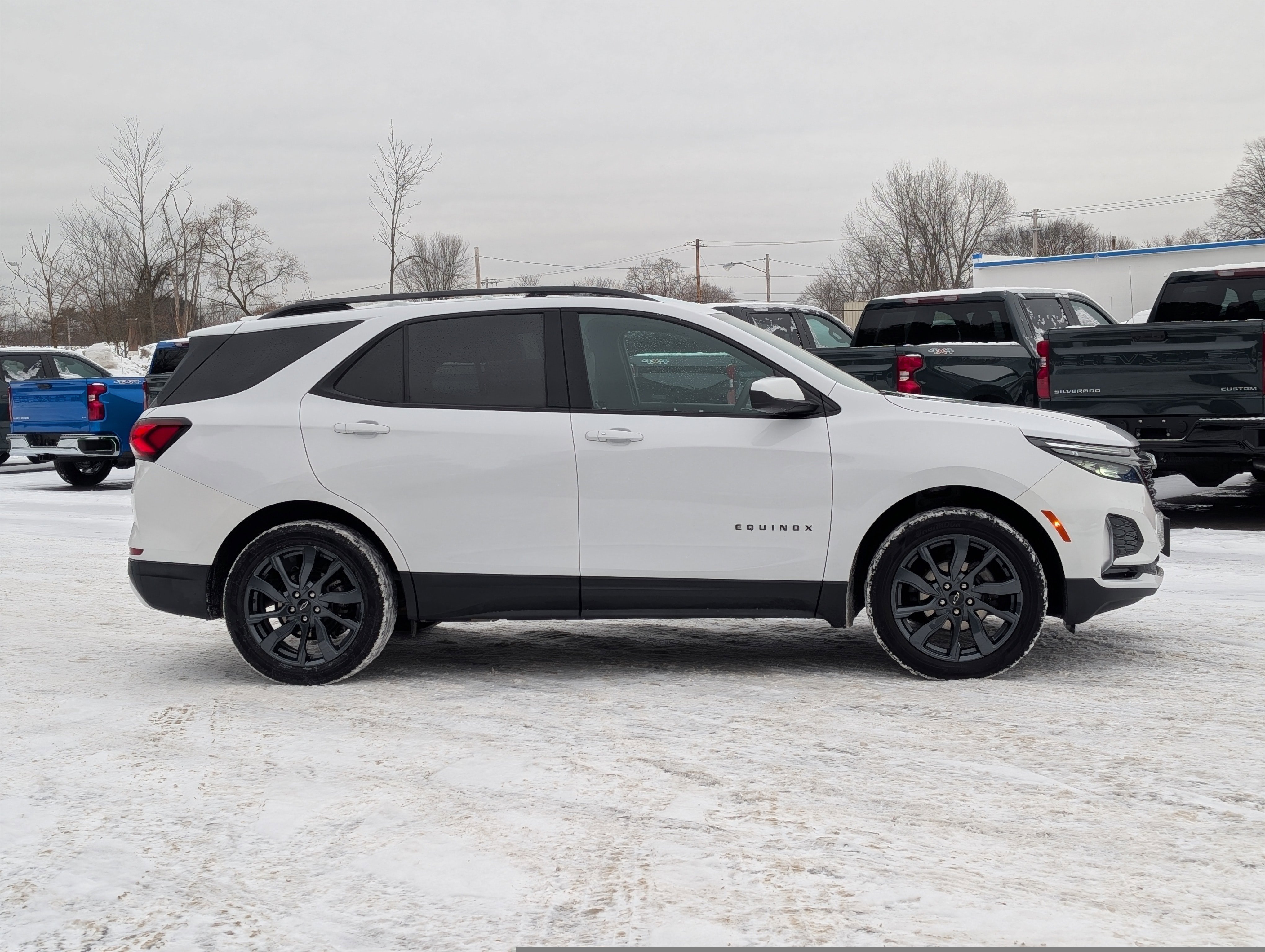 Used 2023 Chevrolet Equinox RS image 8