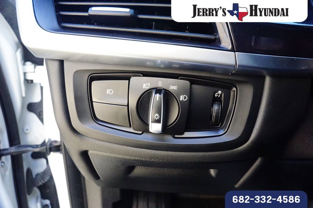 Used 2018 BMW X6 xDrive50i w/ Premium Package image 16