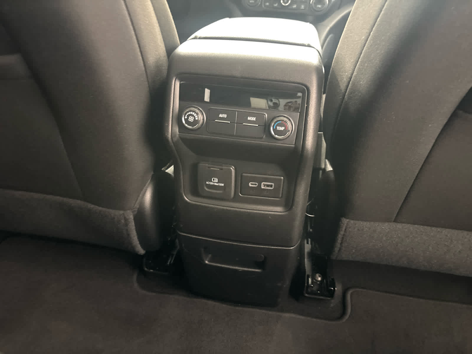 Used 2023 GMC Acadia SLE w/ Driver Convenience Package image 22