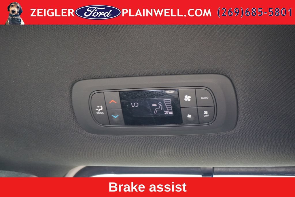Used 2020 Chrysler Pacifica Touring w/ Advanced Safetytec Group FWD image 15