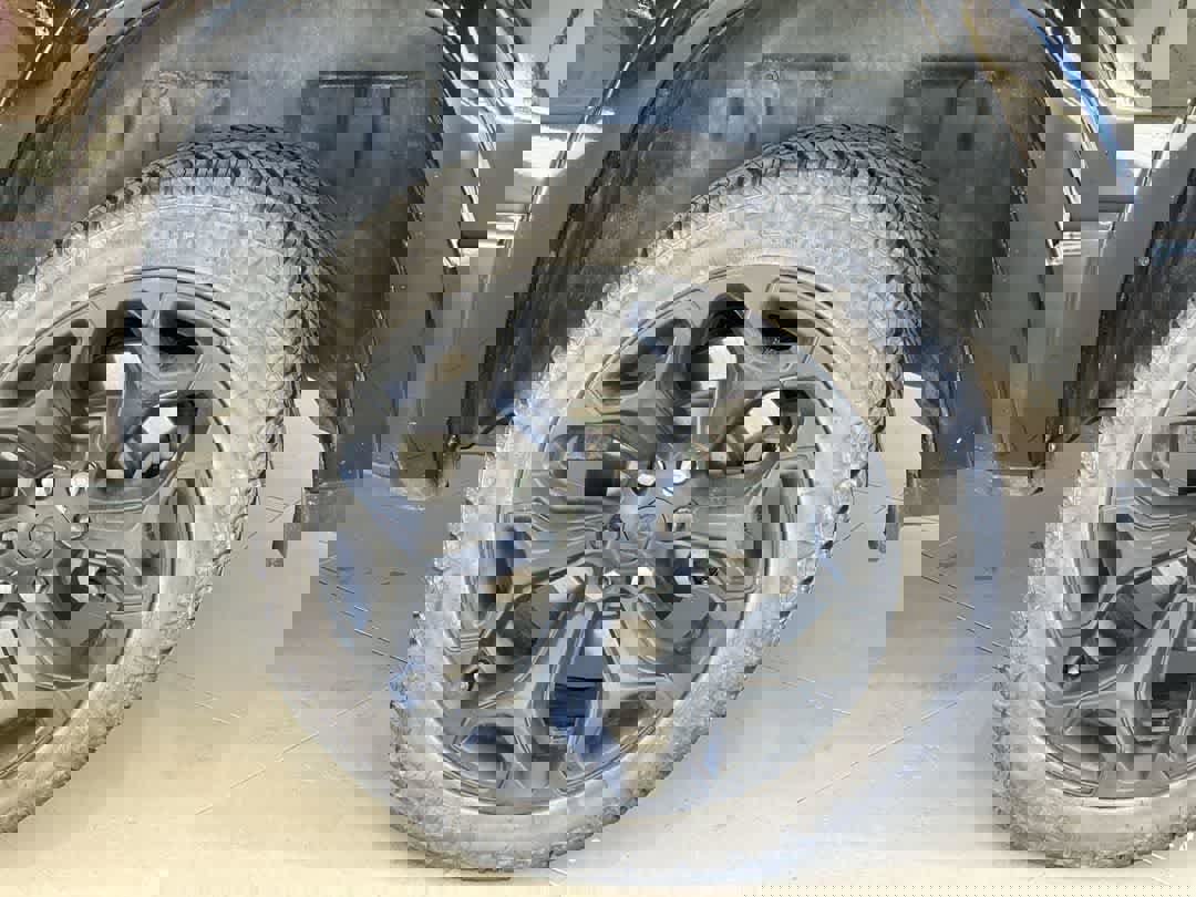 Used 2020 RAM 1500 Limited w/ Body-Colour Bumper Group image 13