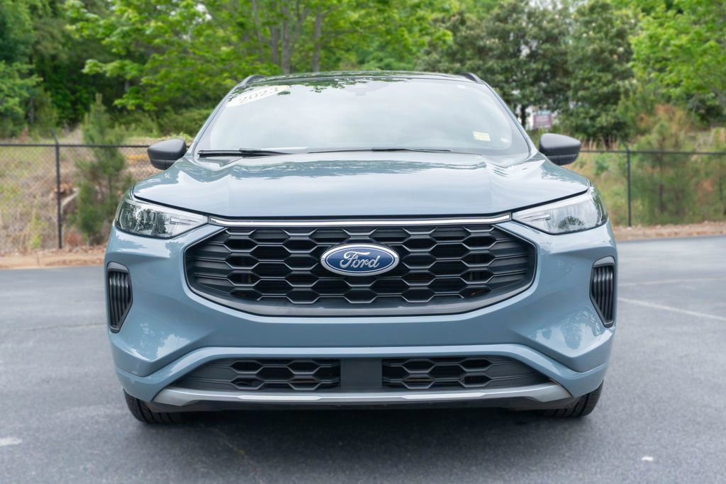 Used 2023 Ford Escape ST-Line w/ Tech Pack #1 FWD image 5